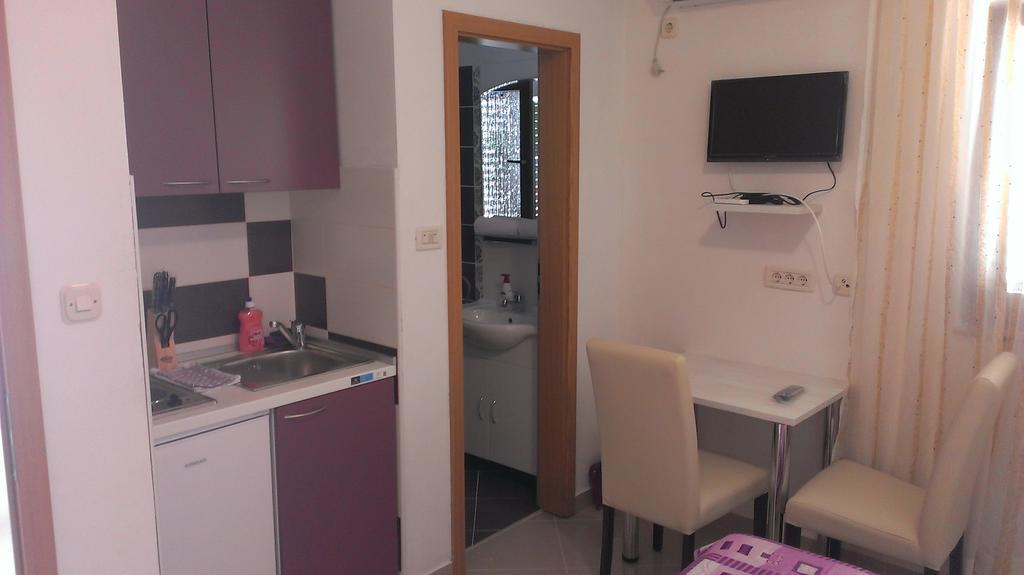Apartments Hana Стариград-Пакленица Стая снимка