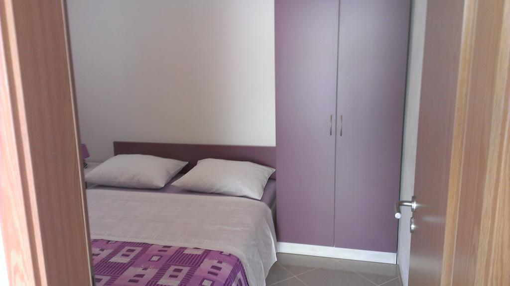 Apartments Hana Стариград-Пакленица Стая снимка